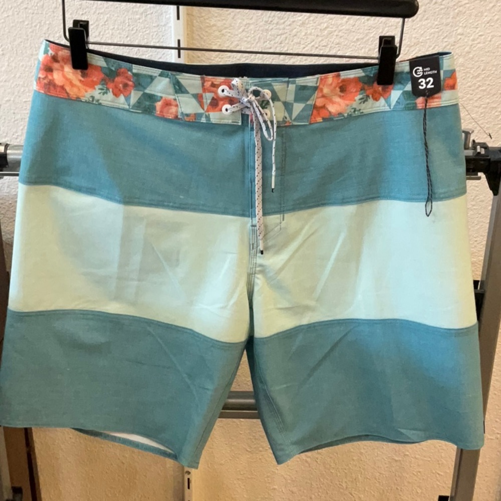 Billabong Men’s Board Short